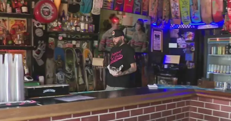 Fort Lauderdale proposes earlier closing times for downtown bars, facing pushback from business owners