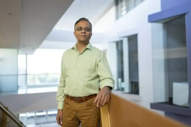 Computer science professor named founding dean of new CMU Miami campus